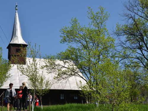 Foto Biserica Sfintii Arhangheli Turbuta (c) Lucian Petru Goja